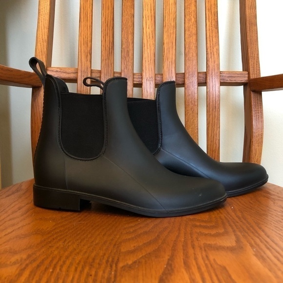 ๐ 6/$60, No Brand Black, Rubber Rain Boots, Size 10 - Picture 7 of 7